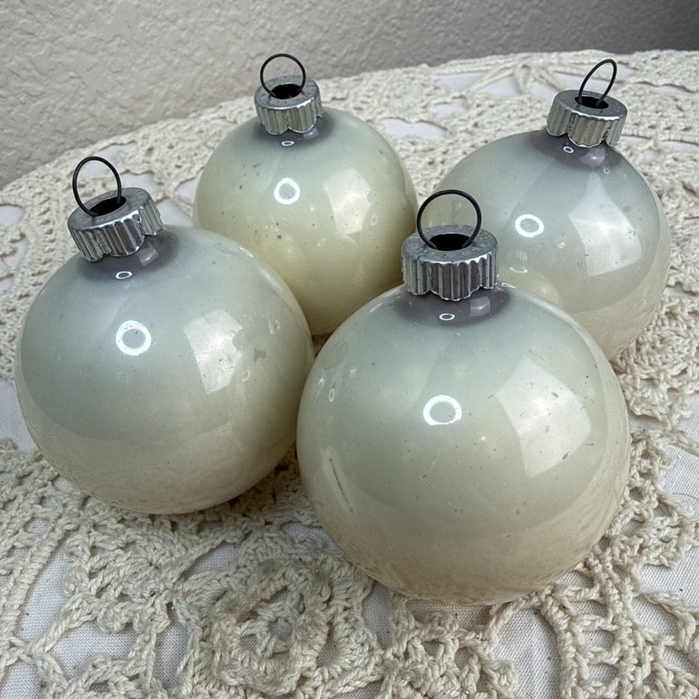 Set Of 4 VTG Shiny Brite White Patina Christmas Ornament 1940s-1950s